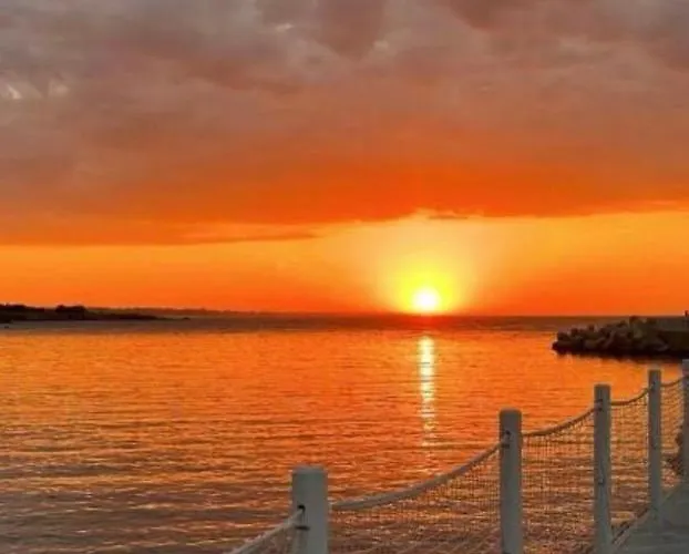 Dimora Marina 아파트 *